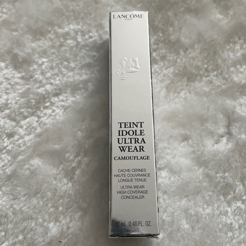 Lancôme ultra wear high coverage concealer *495 suede*
